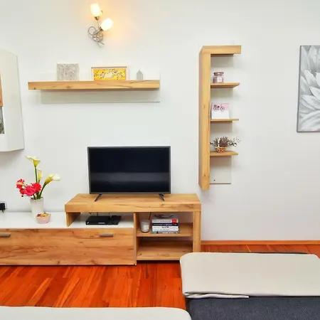 Kuca Za Odmor Diana Sukošan