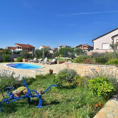 Kuca Za Odmor Diana * Sukošan