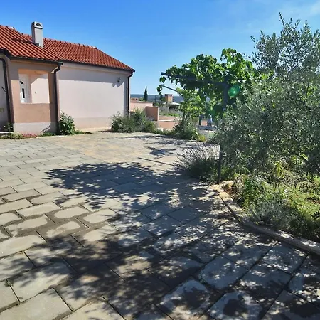 בית נופש Kuca Za Odmor Diana *