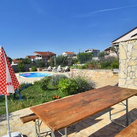 בית נופש Kuca Za Odmor Diana *