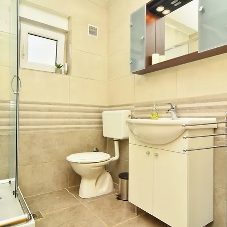 Kuca Za Odmor Diana Holiday home *