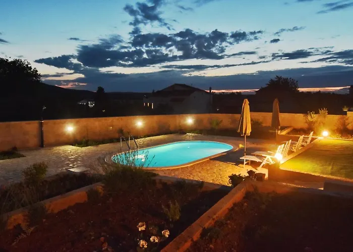 Kuca Za Odmor Diana * Сукошан